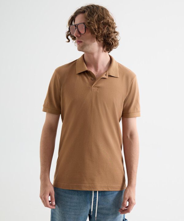 Camisetas polo para hombre image number null