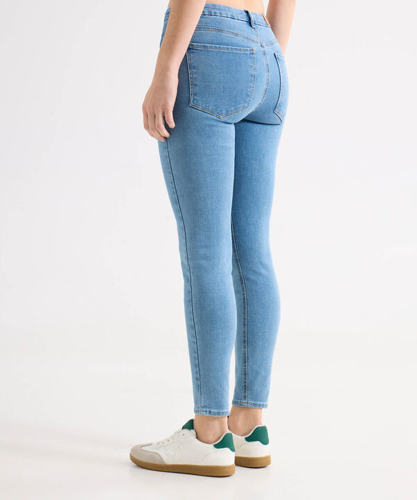 Jeans dama image number null