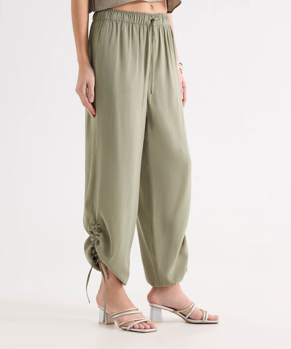 Pantalones para mujer image number null