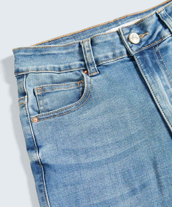 Jeans dama image number null