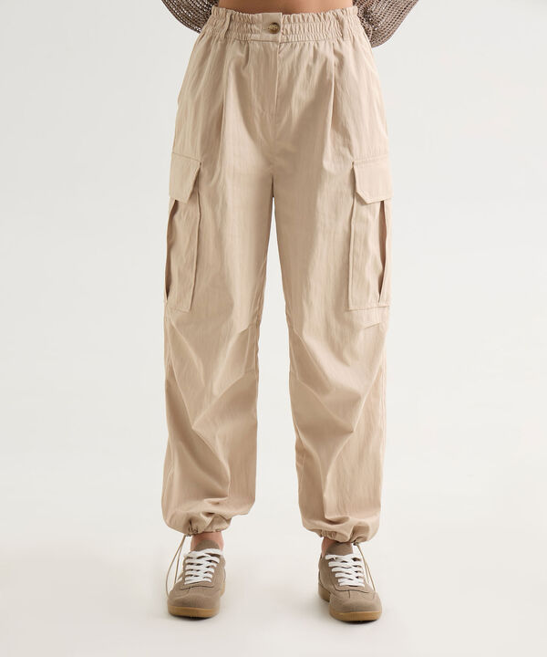 Pantalones para mujer image number null