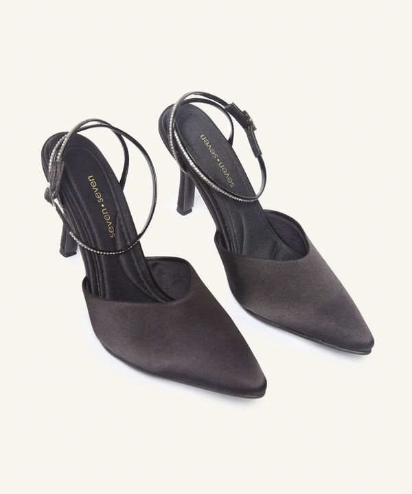 Tacones de mujer
