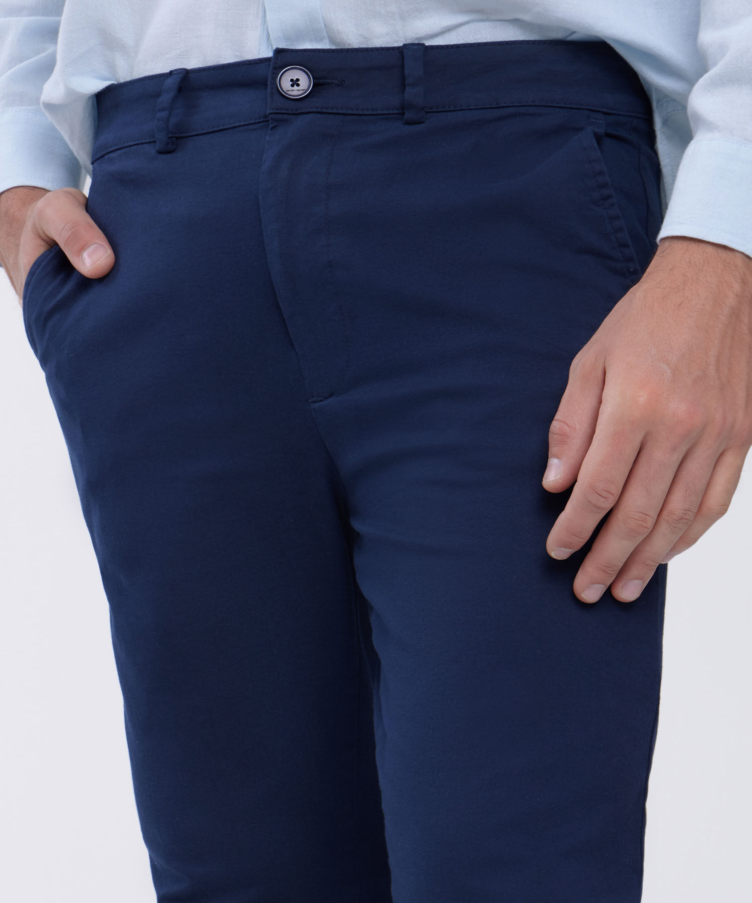 Pantalones basicos para hombre