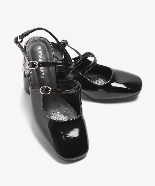 Tacones image number null