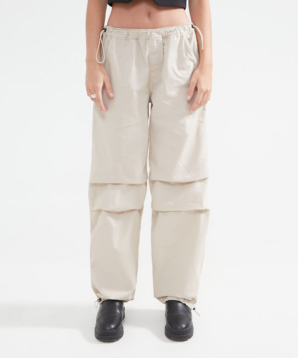 Pantalones para mujer image number null