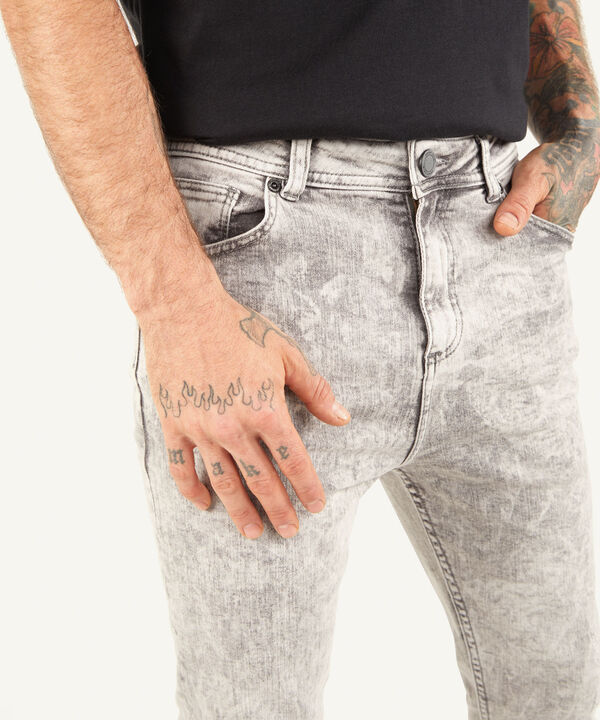 Jeans hombre image number null