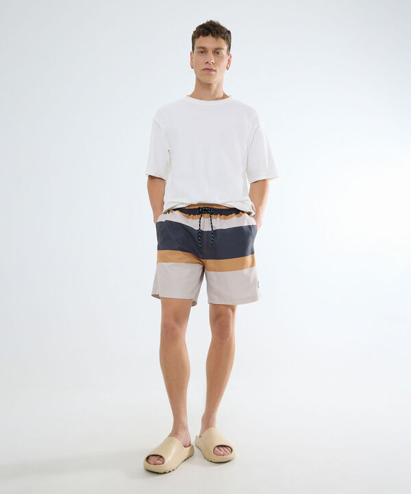 Bermudas para hombre image number null