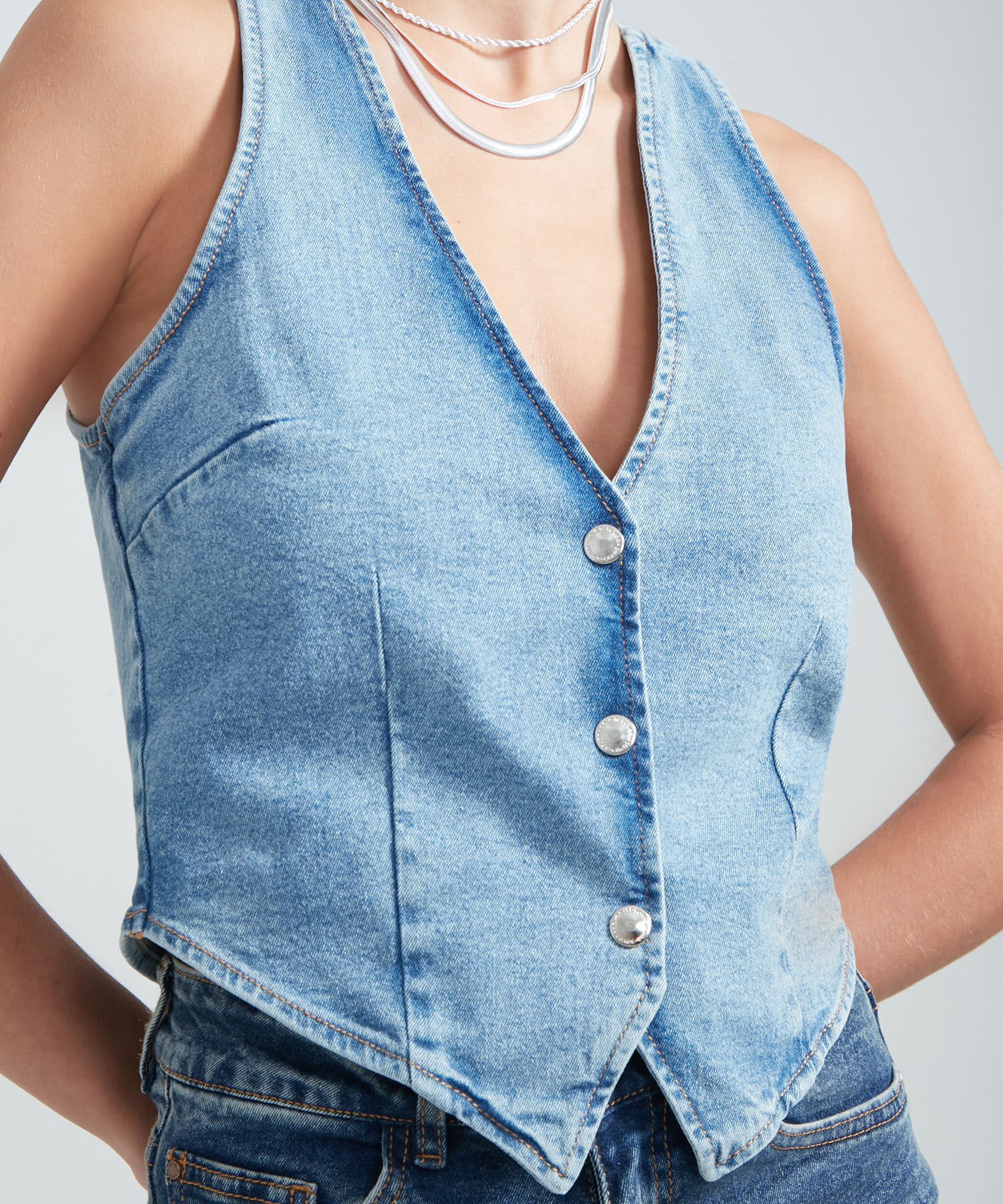 Chaleco En Denim Tono Claro Compra Online SEVEN SEVEN