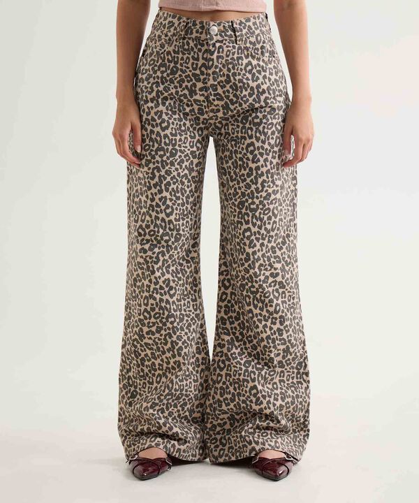 Jeans dama image number null