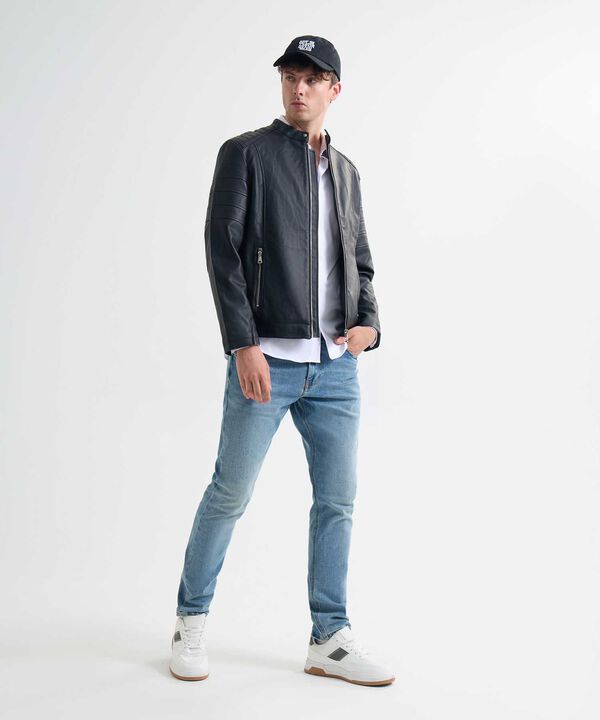 Jeans para hombre image number null