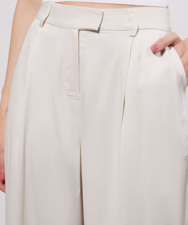 Pantalones básicos para mujer