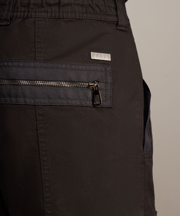 Pantalones para hombre