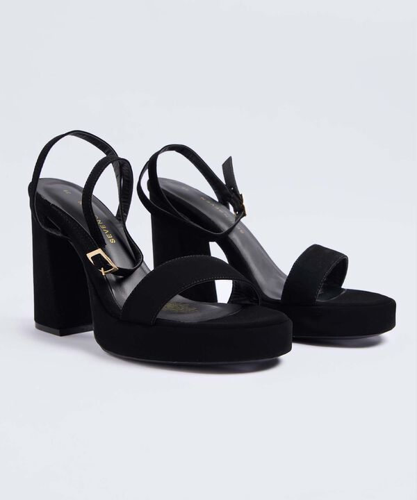 Tacones image number null