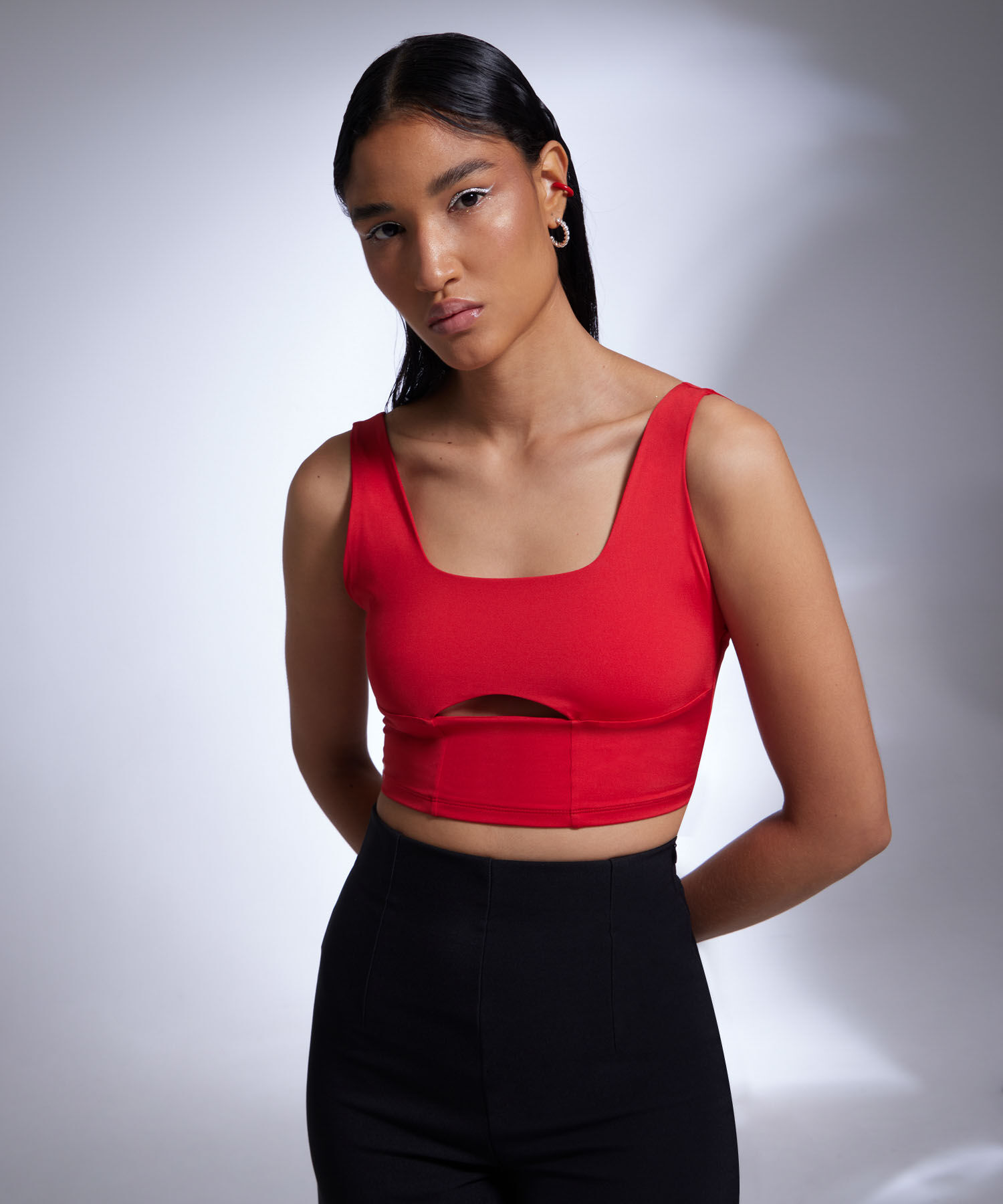 Camiseta Para Mujer Tipo Crop Manga Sisa Con Cut Out, Rojo, hi-res