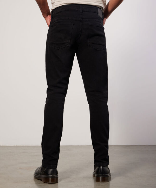 Jeans básicos hombre