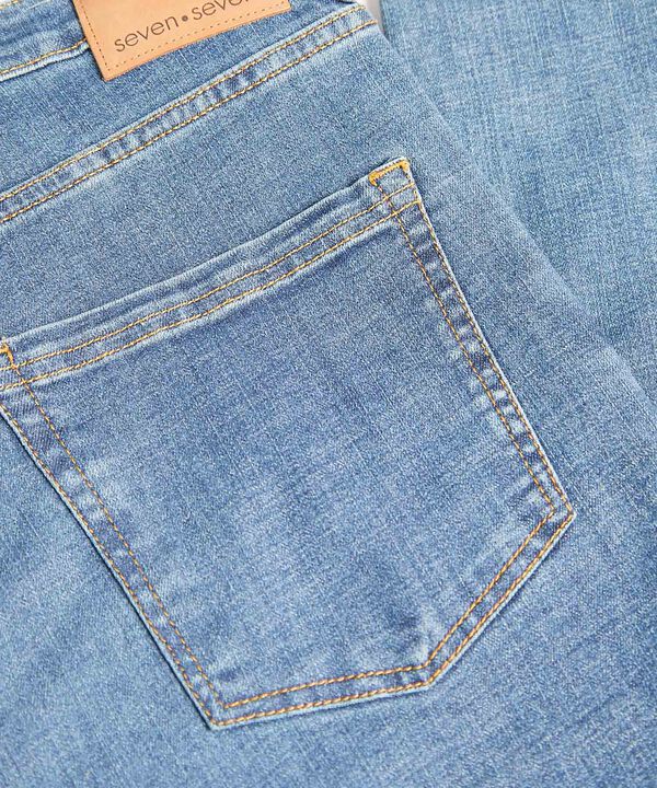 Jeans para hombre image number null