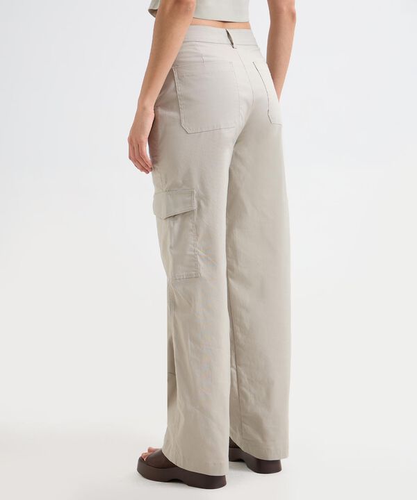 Pantalones para mujer image number null