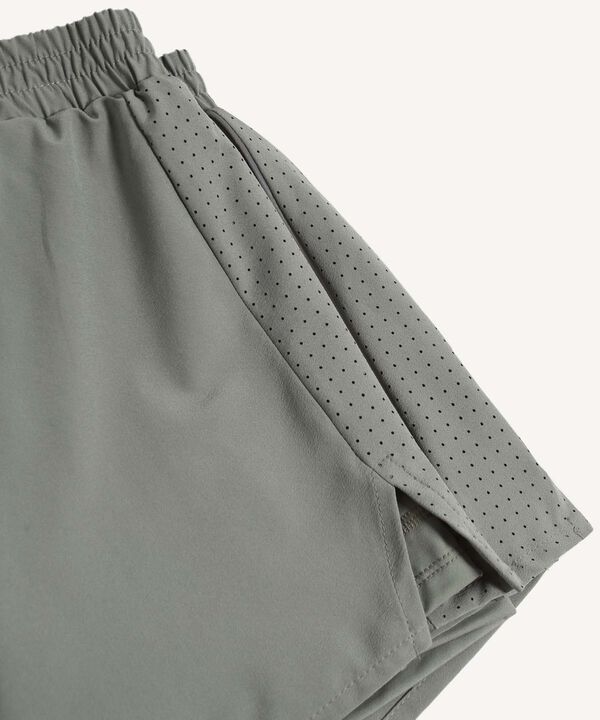 Short deportivo para mujer image number null