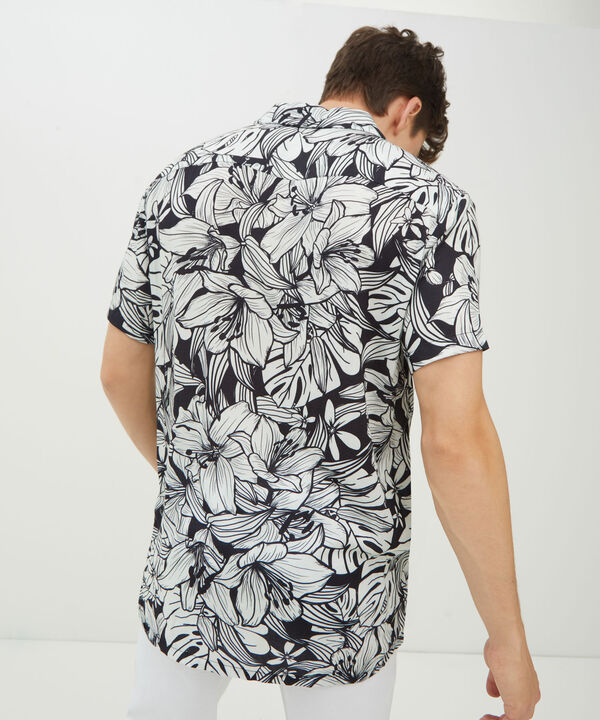 Camisas básicas para hombre  image number null