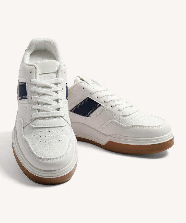 Tenis hombre image number null