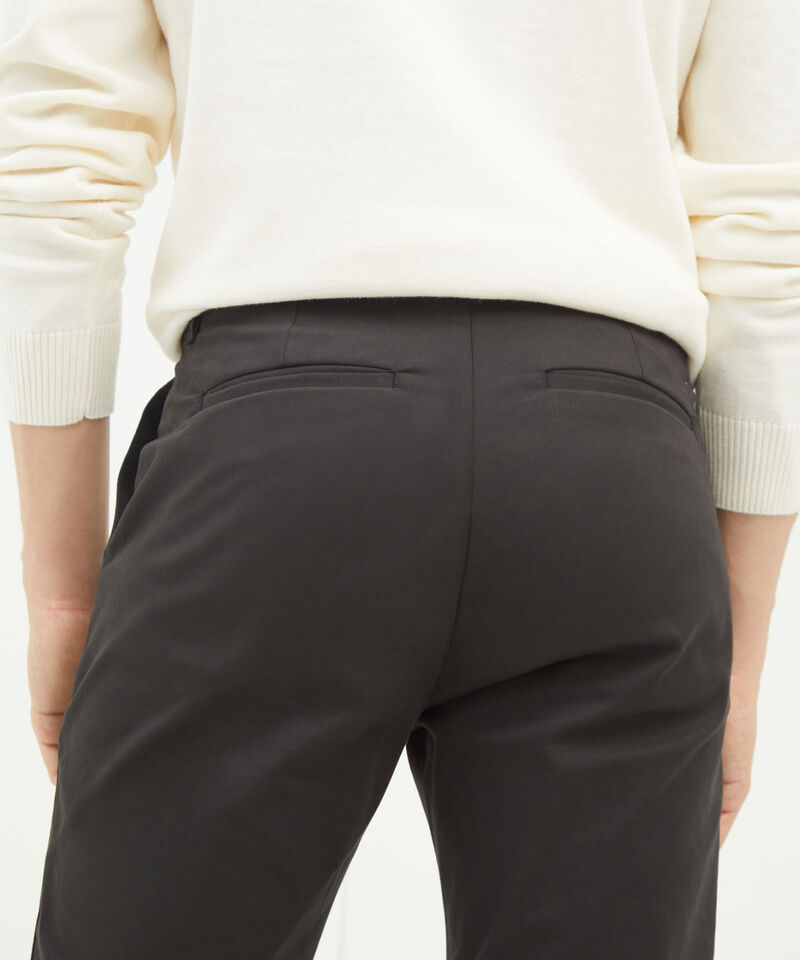 Pantalones basicos para hombre