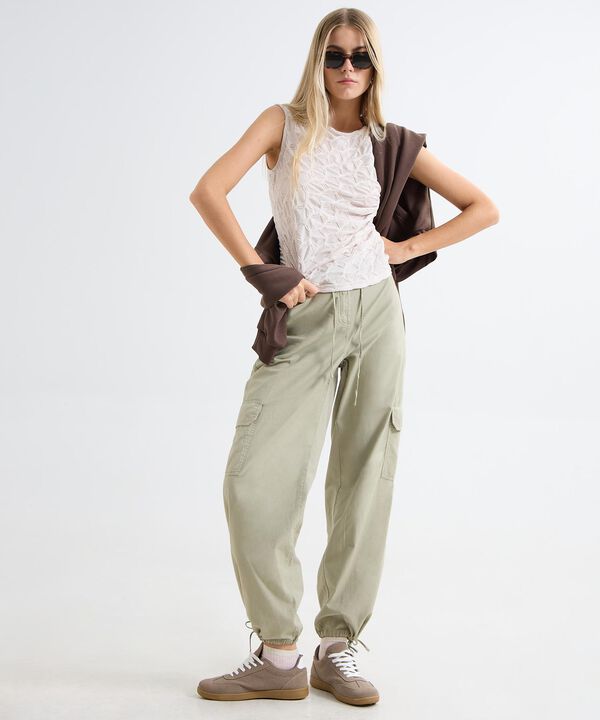 Pantalones para mujer image number null
