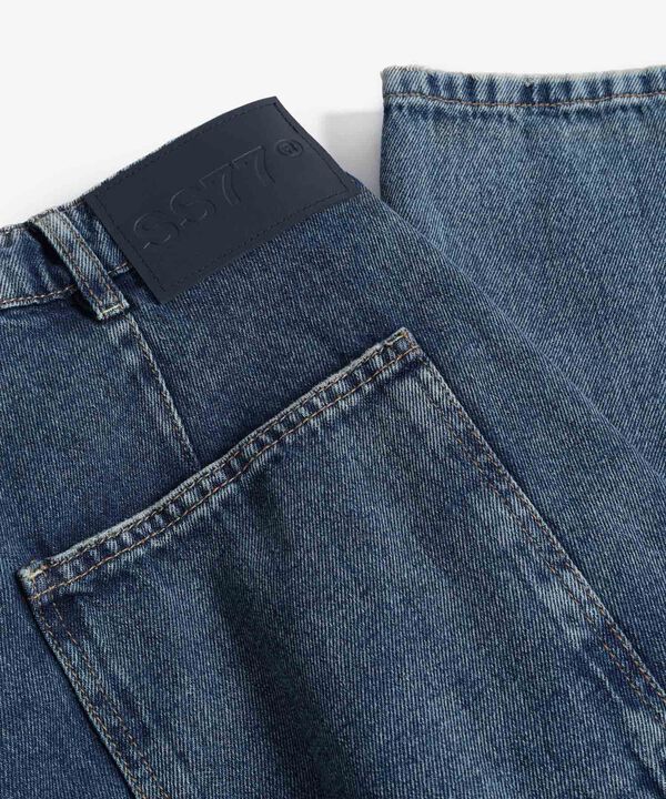 Jeans para hombre image number null
