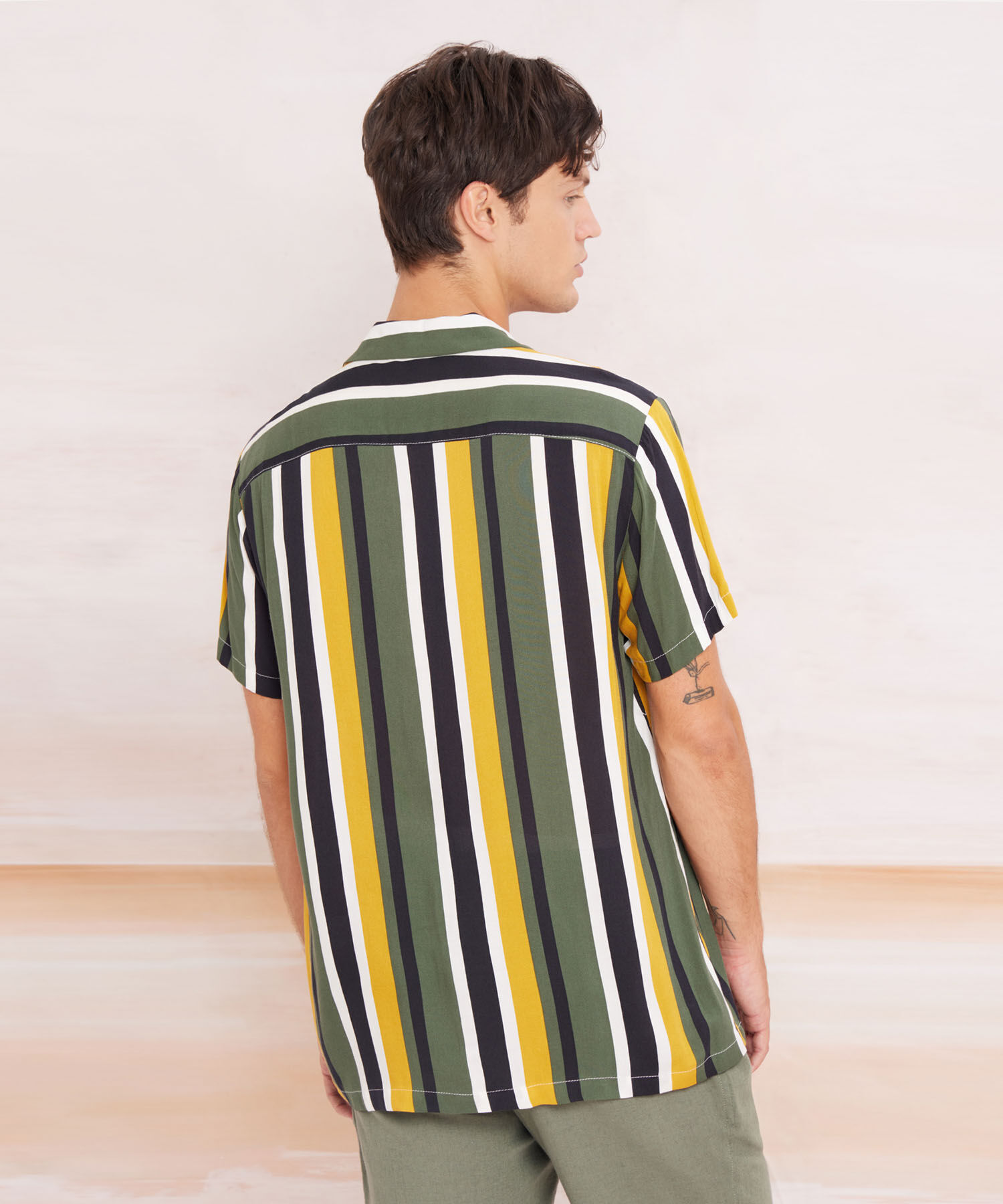 Camisas básicas para hombre 