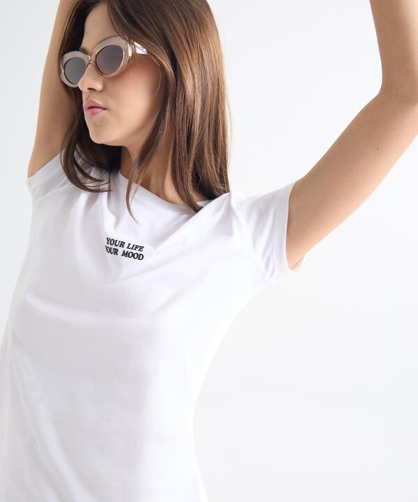 Camisetas Estampadas para mujer image number null