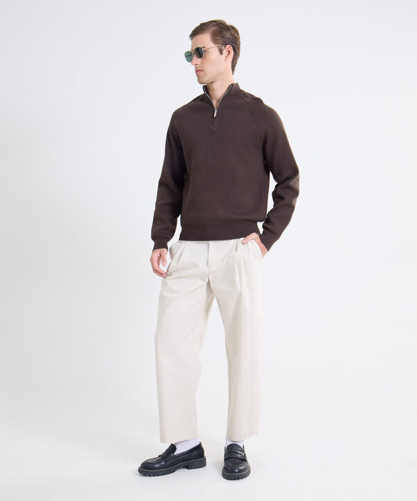 Pantalon para hombre image number null