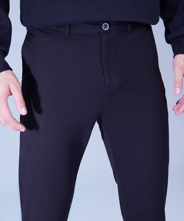Pantalones basicos para hombre image number null