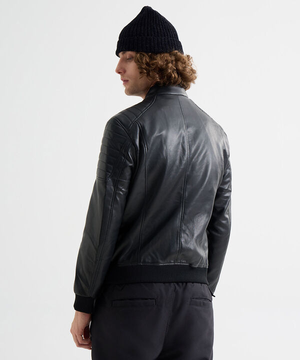 Chaquetas para hombre image number null