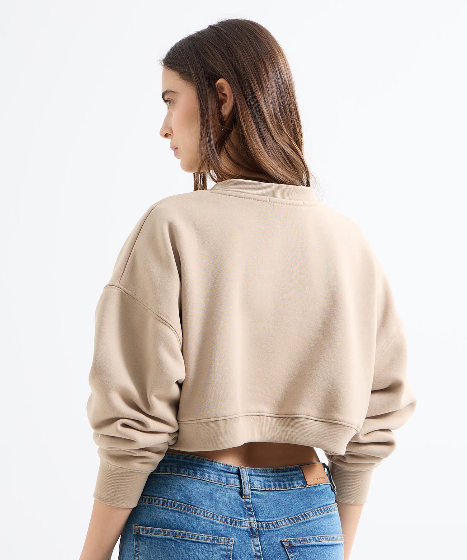 Buzo Crop Bordado Seattle | Compra Online | SEVEN SEVEN