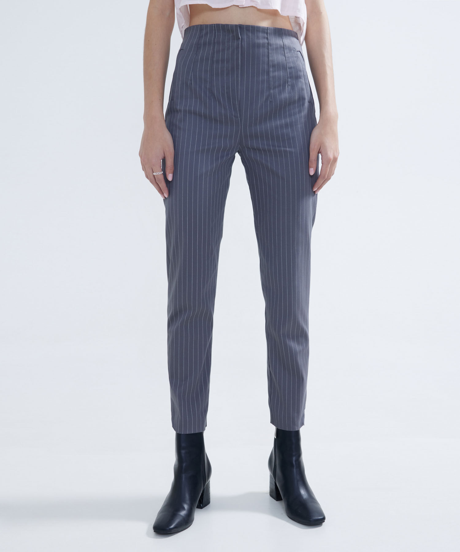 Pantalones básicos para mujer