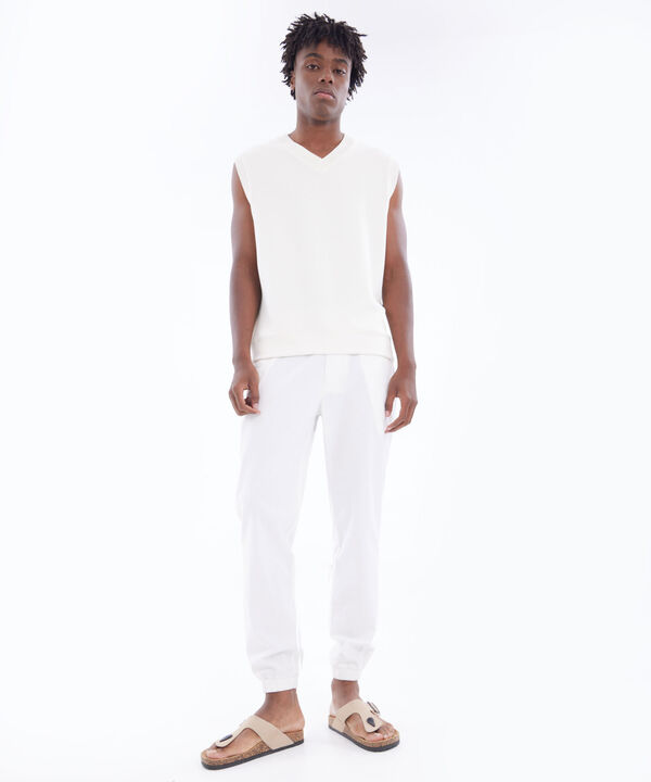 Joggers basicos para hombre image number null