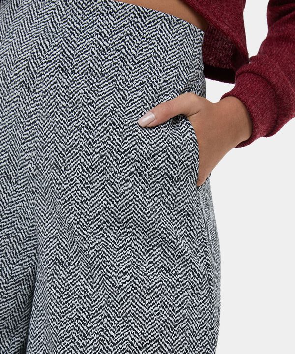 Pantalones básicos para mujer