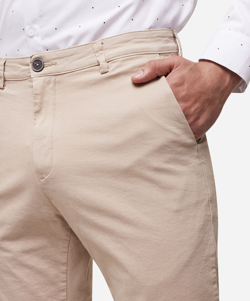 Pantalones básicos para hombre