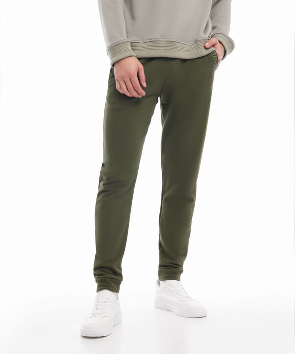 Joggers basicos para hombre image number null
