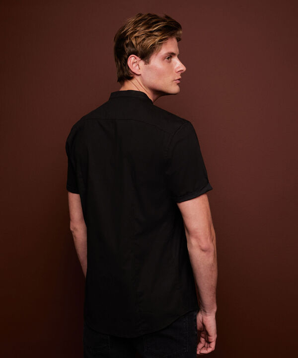 Camisas básicas para hombre 