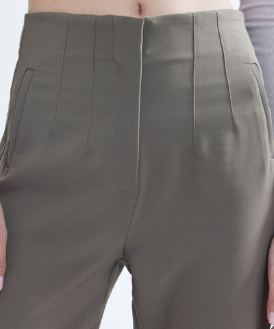 Pantalones básicos para mujer image number null