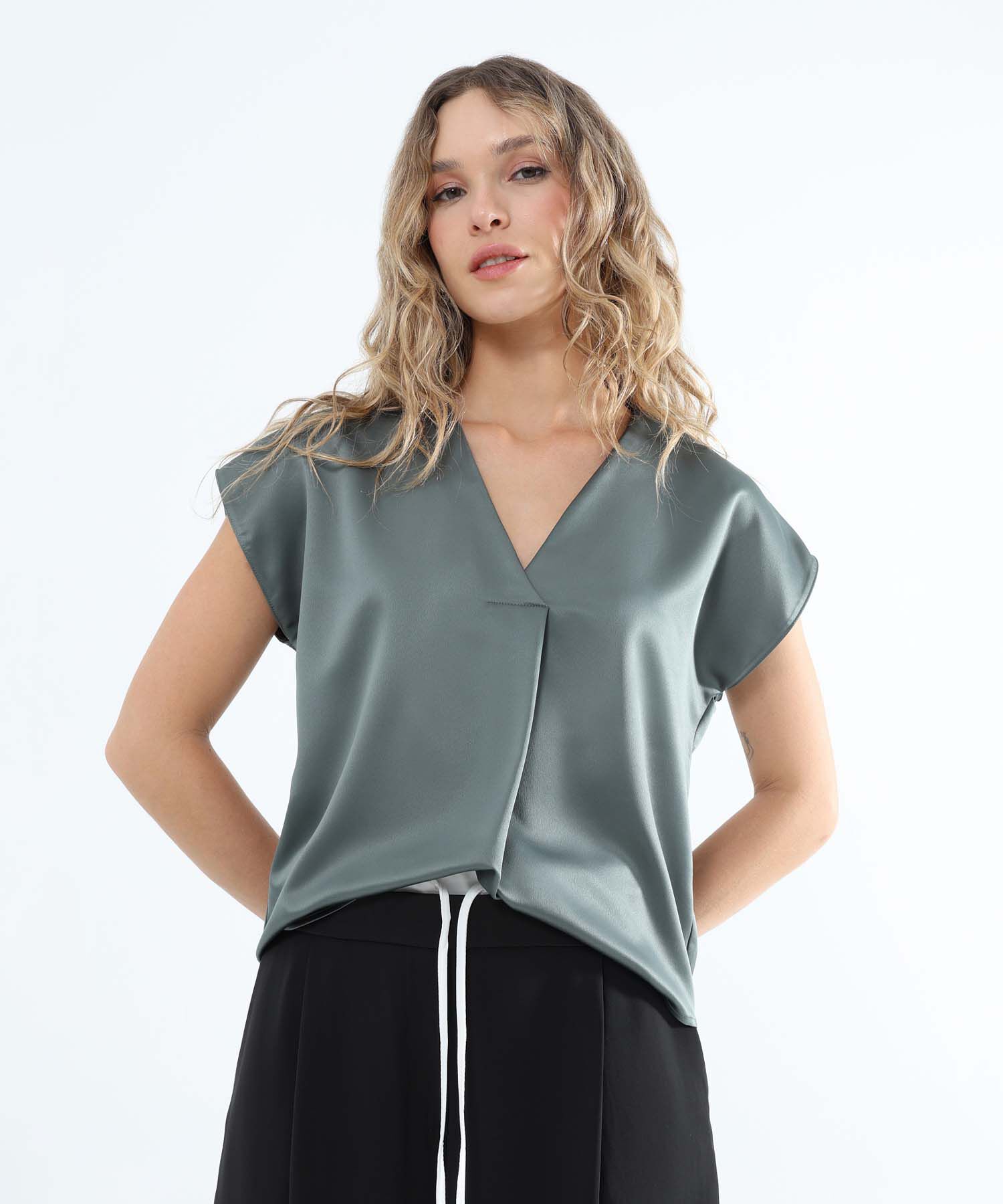 Blusas de seda modernas discount
