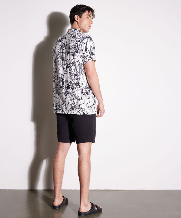 Camisas básicas para hombre 