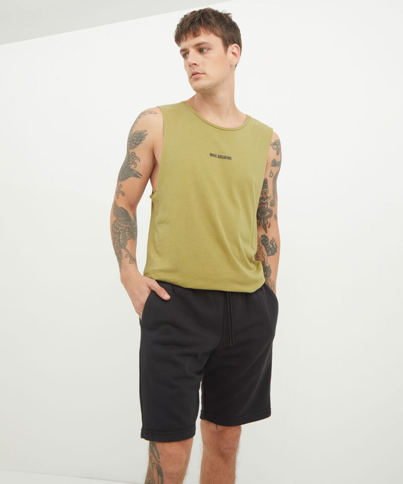 Bermudas básicas para hombre