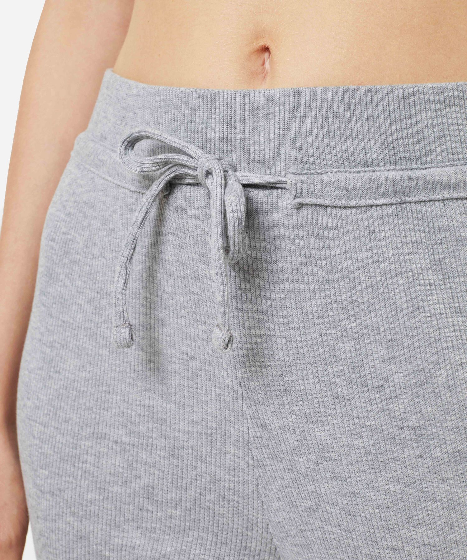 Pantalones basicos para mujer
