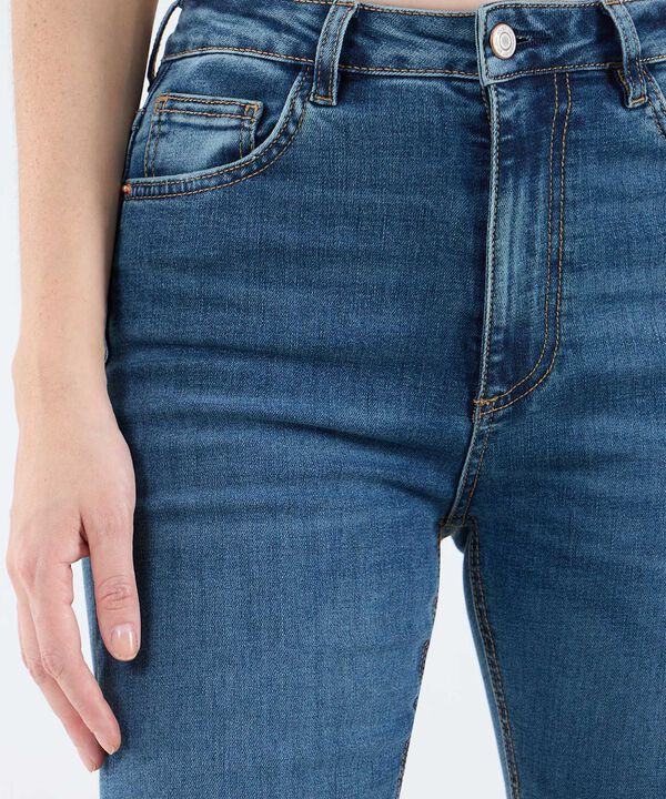 Jeans dama image number null