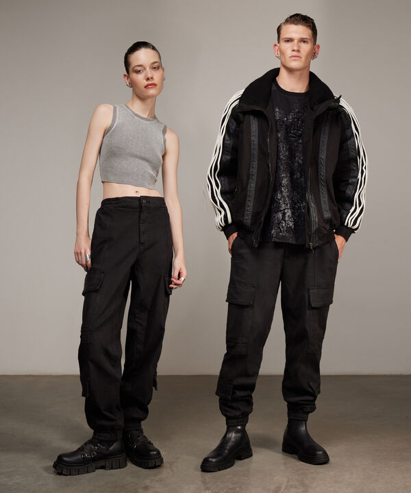 Jogger hombre image number null