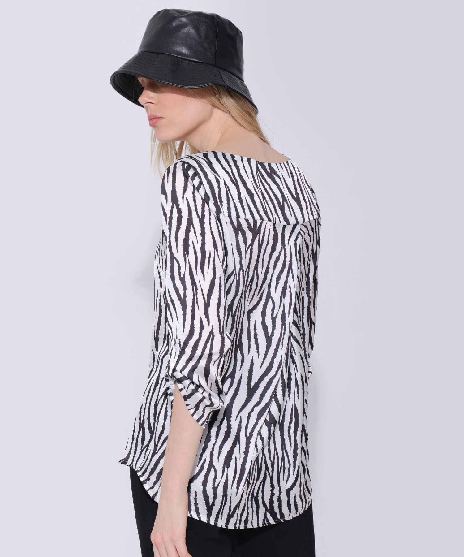 Blusa básica para mujer