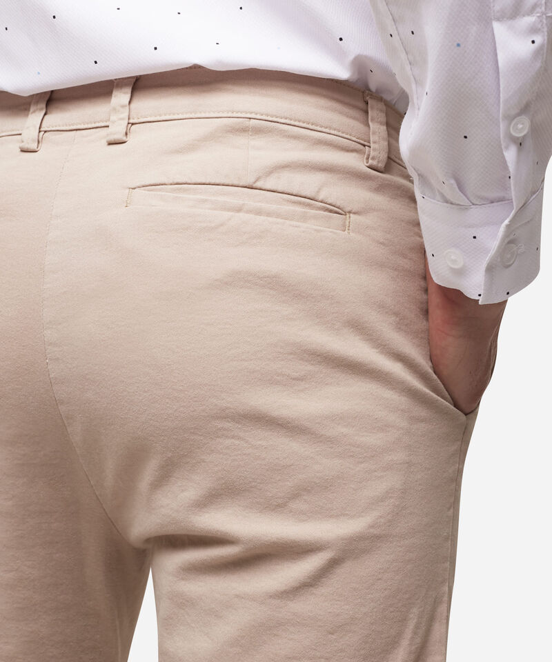 Pantalones básicos para hombre