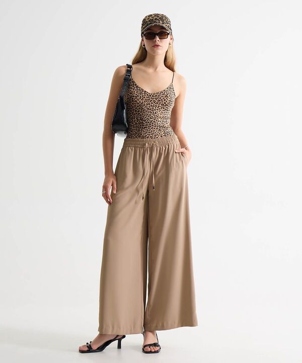 Pantalones para mujer image number null