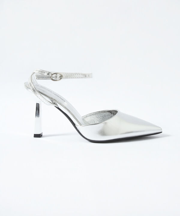 Tacones image number null